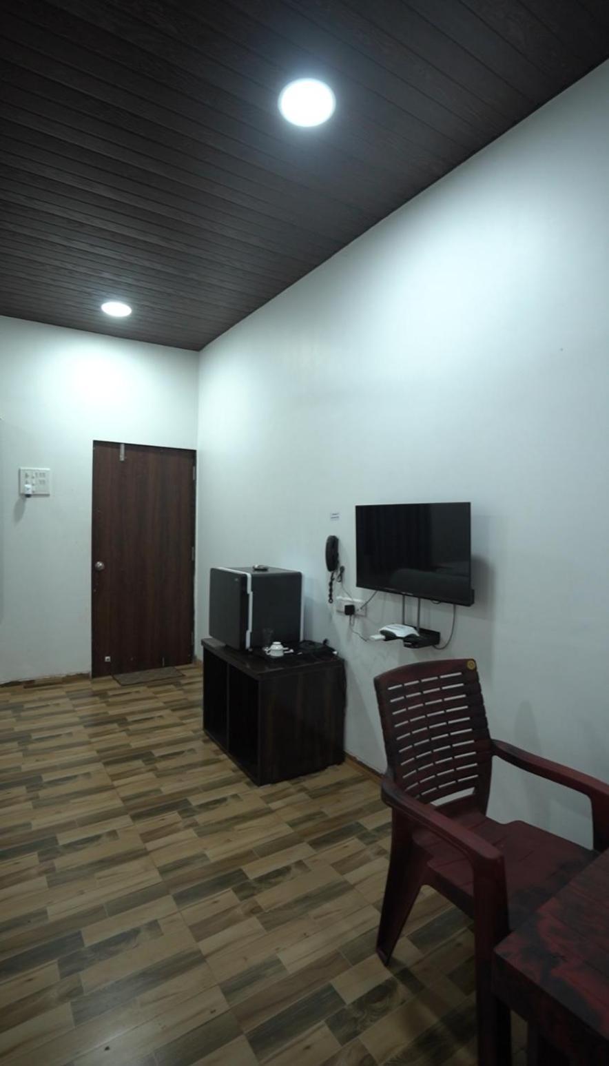 Mangozzz Magical World Hotel Panvel Exterior photo